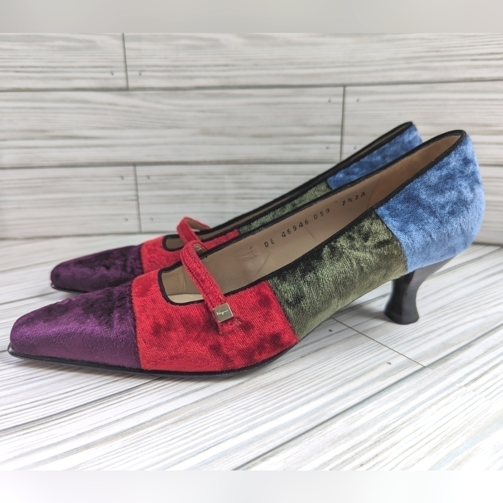 Salvatore Ferragamo Mary Jane Kitten Heels in Velvet Colorblock Size 7.5 - Picture 7 of 16